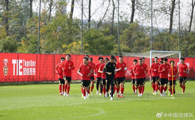 作为国内首部登山题材电影，片中也充斥大量的动作场景，井柏然表示：;这次虽然不用打，但是拥有各种高难度的危险镜头